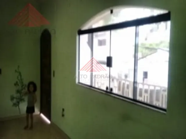 Sobrado com 100m² 2 quartos e 1 banheiro, à venda, no bairro Parque Bandeirantes em Mauá