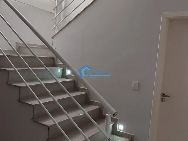 Sobrado com 360m² 3 quartos e 6 banheiros, à venda ou para alugar, no bairro Residencial Beira da Mata em Indaiatuba