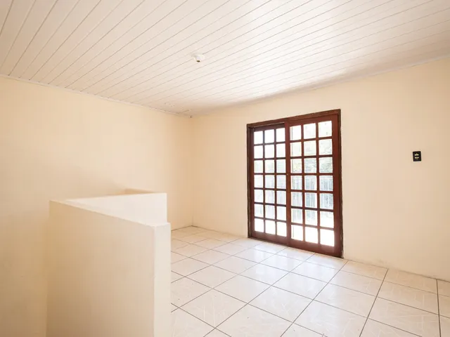 Casa 1 quarto e 1 banheiro, para alugar, no bairro Fragata em Pelotas