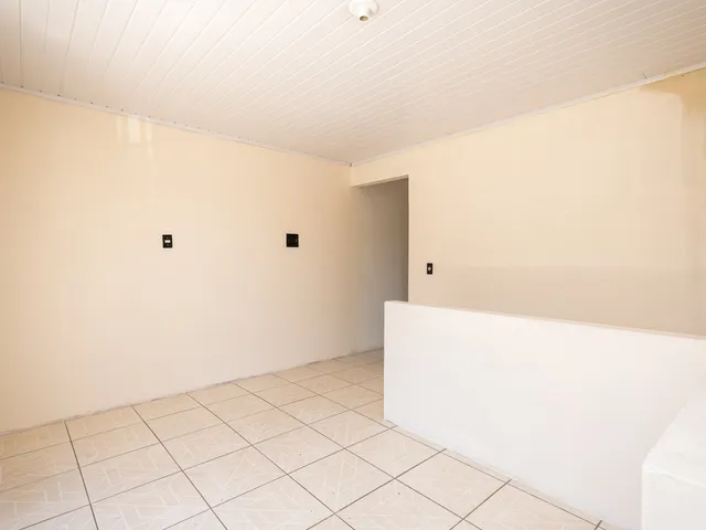 Casa 1 quarto e 1 banheiro, para alugar, no bairro Fragata em Pelotas