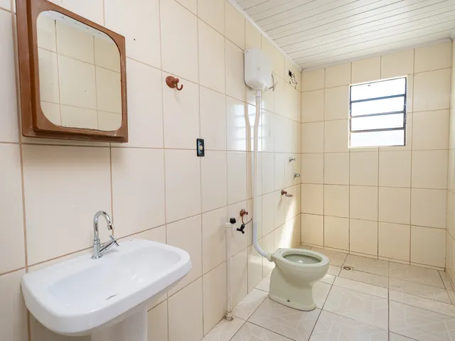 Casa 1 quarto e 1 banheiro, para alugar, no bairro Fragata em Pelotas