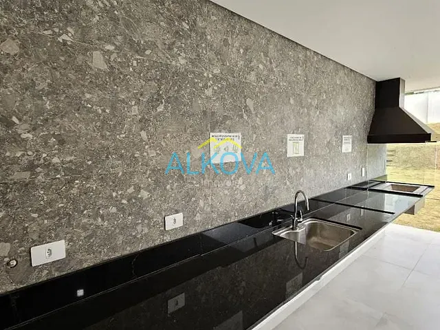 Sobrado com 900m² 4 quartos e 6 banheiros, à venda, no bairro Condomínio Reserva do Paratehy em São José dos Campos