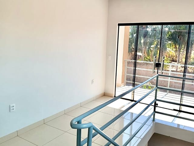 Foto do Sobrado - Sobrado para venda com 3 quartos, sendo 3 suítes, 250m² | Lares e Andares Imóveis
