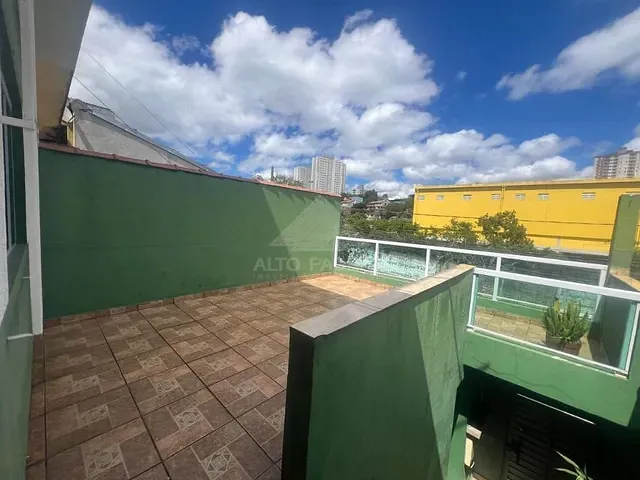 Sobrado com 130m² 4 quartos e 2 banheiros, à venda, no bairro Parque das Américas em Mauá