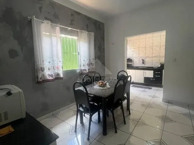 Sobrado com 130m² 4 quartos e 2 banheiros, à venda, no bairro Parque das Américas em Mauá