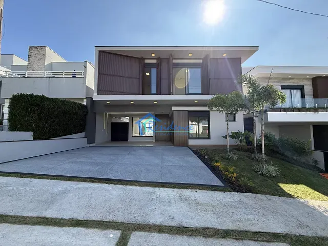 Sobrado com 312m² 4 quartos e 6 banheiros, à venda, no bairro Alto de Itaici em Indaiatuba