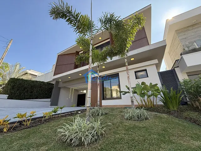 Sobrado com 312m² 4 quartos e 6 banheiros, à venda, no bairro Alto de Itaici em Indaiatuba