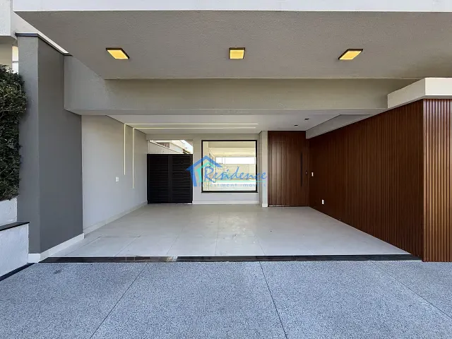 Sobrado com 312m² 4 quartos e 6 banheiros, à venda, no bairro Alto de Itaici em Indaiatuba