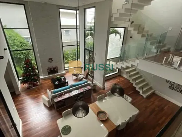 Sobrado com 800m² 4 quartos e 7 banheiros, à venda ou para alugar, no bairro Condomínio Reserva do Paratehy em São José dos Campos