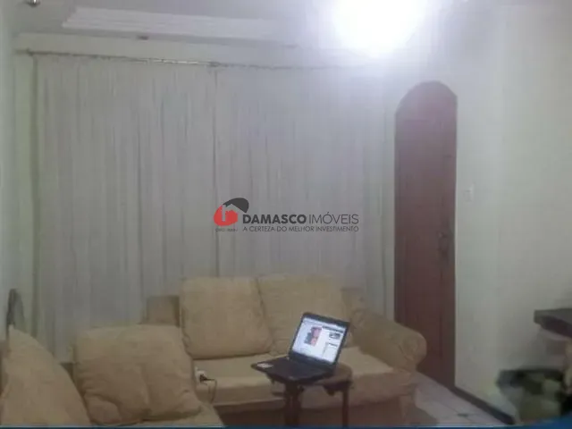 Sobrado com 285m² 3 quartos e 1 banheiro, à venda, no bairro Santa Maria em Santo André