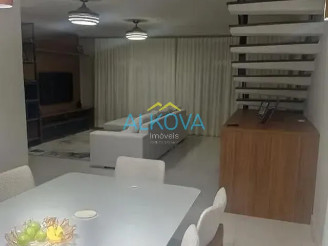 Sobrado com 250m² 4 quartos e 5 banheiros, à venda, no bairro Jardim das Indústrias em São José dos Campos