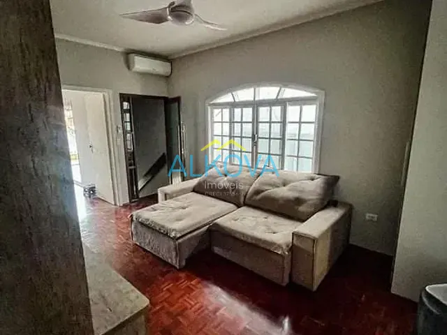 Sobrado com 250m² 4 quartos e 5 banheiros, à venda, no bairro Jardim das Indústrias em São José dos Campos