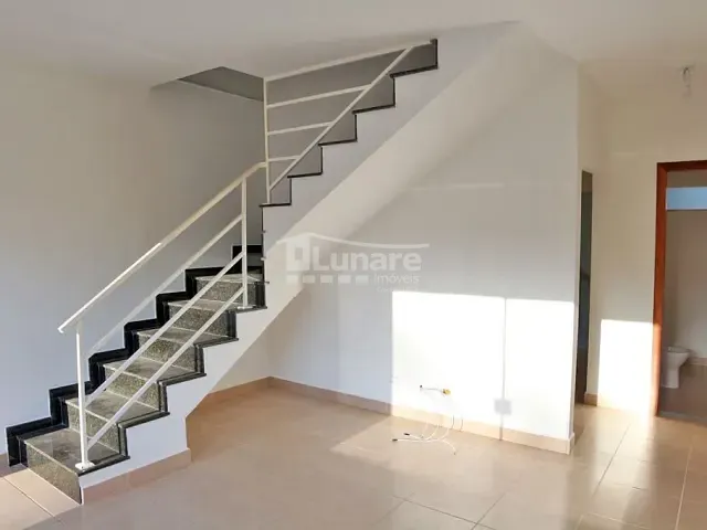 Sobrado 2 quartos e 2 banheiros, à venda, no bairro Itaoca em Guararema
