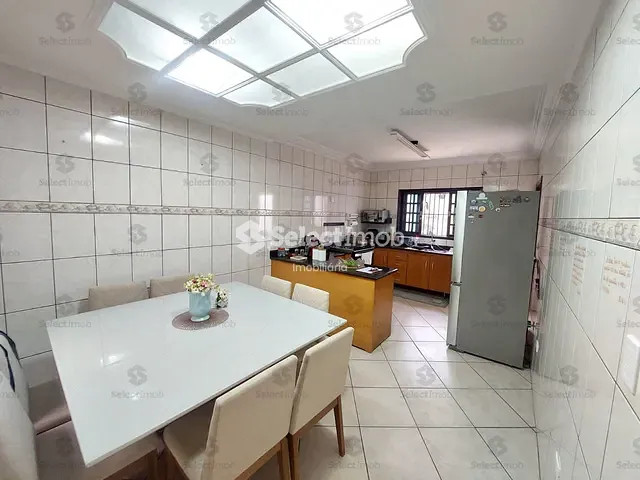 Sobrado com 180m² 3 quartos e 2 banheiros, à venda, no bairro Jardim Pedroso em Mauá
