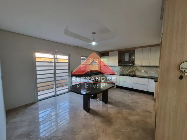 Sobrado com 158m² 3 quartos e 3 banheiros, à venda, no bairro Loteamento Residencial Vista Linda em São José Dos Campos