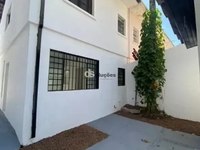 Casa à venda, no bairro Vila Olímpia em São Paulo