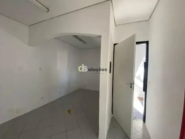 Sobrado à venda, no bairro Vila Olímpia em São Paulo