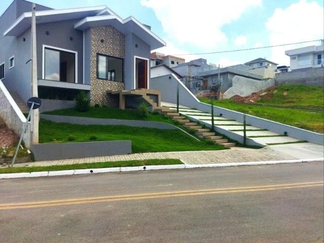 Foto do Sobrado - Sobrado com 3 dormitórios à venda, 150 m² por R$ 1.080.000,00 - Vila Dirce - São José dos Campos/SP | INDEPENDENCE NEGOCIOS IMOBILIARIOS LTDA