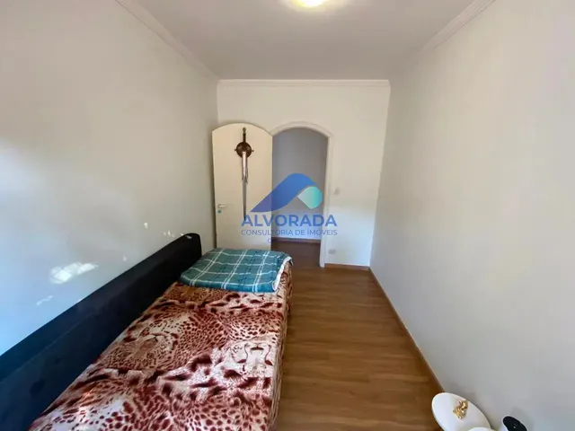 Sobrado com 225m² 3 quartos e 2 banheiros, à venda, no bairro Monte Castelo em São José Dos Campos