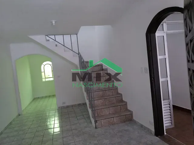 Sobrado com 120m² 2 quartos e 2 banheiros, à venda, no bairro Taboão em São Bernardo do Campo