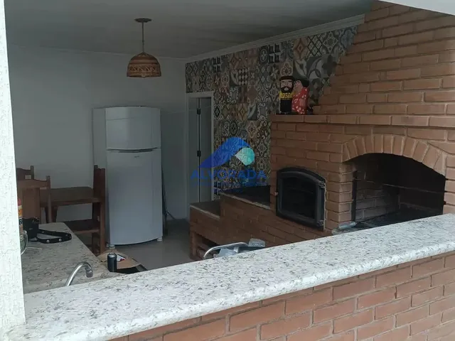 Sobrado com 315m² 4 quartos e 4 banheiros, à venda ou para alugar, no bairro Jardim América em São José Dos Campos