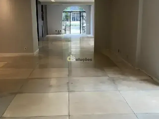 Sobrado com 696m², para alugar, no bairro Pacaembu em São Paulo