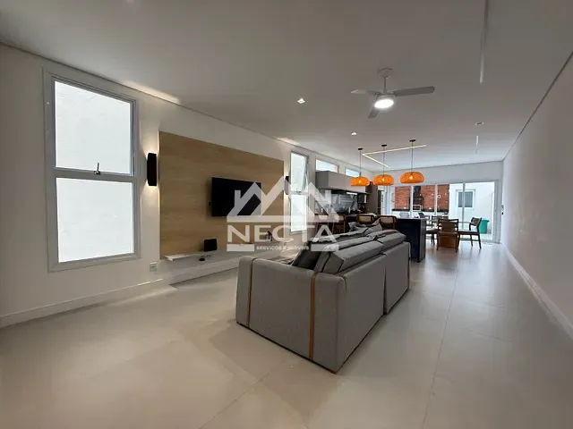 Sobrado com 163m² 3 quartos e 5 banheiros, à venda, no bairro Juquehy em São Sebastião