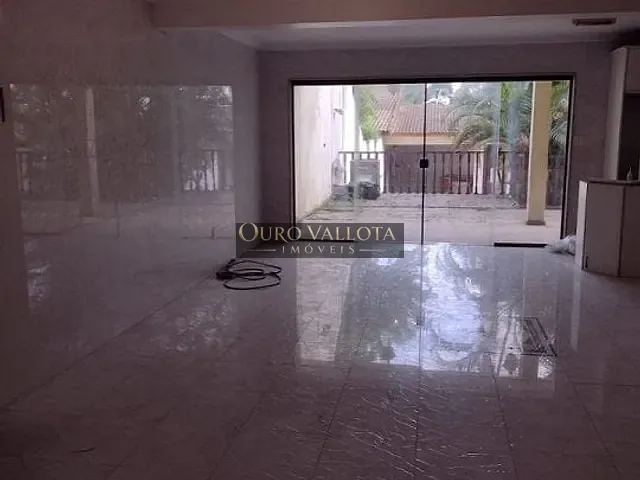 Sobrado com 283m² 4 quartos e 4 banheiros, à venda, no bairro Vila Bertioga em São Paulo