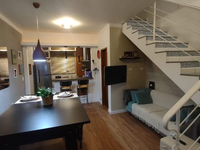 Foto do Sobrado - Sobrado no Condominio Solar do Ipês com 2 dormitórios à venda por R$ 354.000,00 - Residencial Bosque dos Ipês - São José dos Campos/SP | RUSSI IMÓVEIS