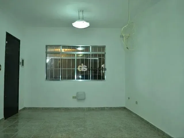 Sobrado 3 quartos e 2 banheiros, à venda, no bairro Jardim Ipanema (Zona Oeste) em São Paulo