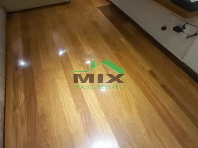 Sobrado com 224m² 3 quartos e 5 banheiros, à venda, no bairro Vila Scarpelli em Santo André