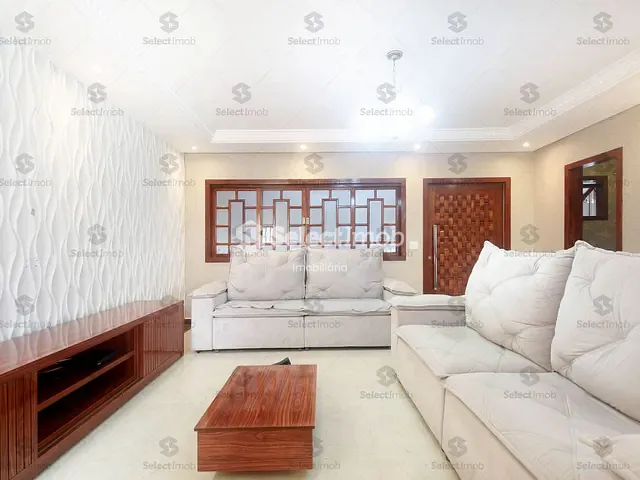 Sobrado com 313m² 3 quartos e 2 banheiros, à venda, no bairro Matriz em Mauá