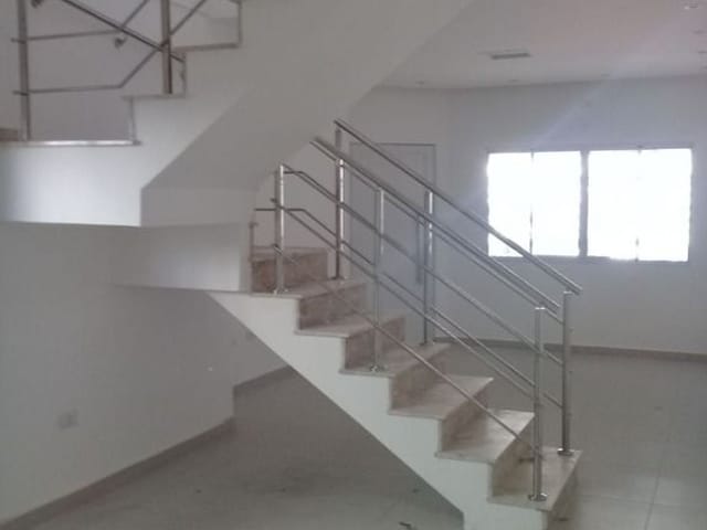 Foto do Sobrado - Sobrado com 4 dormitórios à venda, 155 m² por R$ 530.000,00 - Jardim Souto - São José dos Campos/SP | INDEPENDENCE NEGOCIOS IMOBILIARIOS LTDA