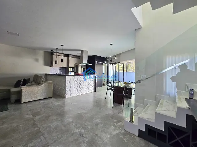Sobrado com 160m² 3 quartos e 4 banheiros, à venda, no bairro Jardim Park Real em Indaiatuba