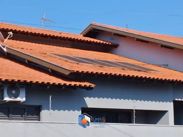 Sobrado com 308m² 4 quartos e 5 banheiros, à venda, no bairro Nova Jaboticabal em Jaboticabal