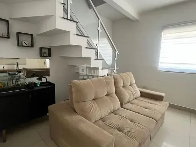 Sobrado 2 quartos e 2 banheiros, à venda, no bairro Vila Nova Aparecida em Mogi das Cruzes