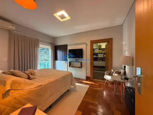 Sobrado com 659m² 5 quartos e 2 banheiros, à venda, no bairro Jardim Santa Rita em Indaiatuba