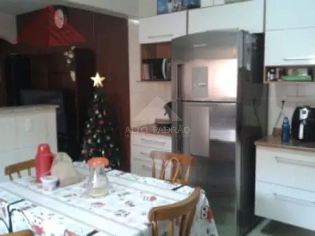 Sobrado 2 quartos e 1 banheiro, à venda, no bairro Jardim Camila em Mauá