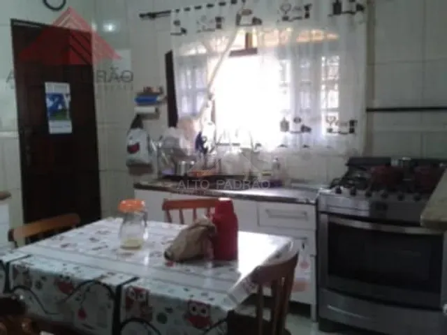 Sobrado 2 quartos e 1 banheiro, à venda, no bairro Jardim Camila em Mauá