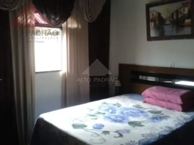 Sobrado 2 quartos e 1 banheiro, à venda, no bairro Jardim Camila em Mauá