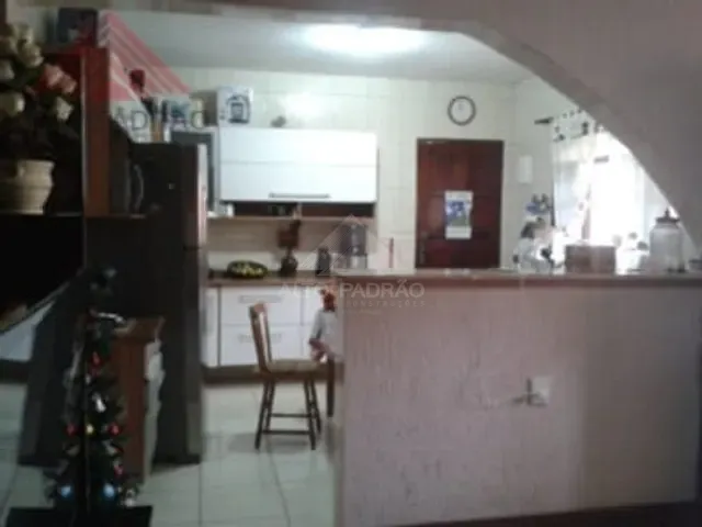 Sobrado 2 quartos e 1 banheiro, à venda, no bairro Jardim Camila em Mauá