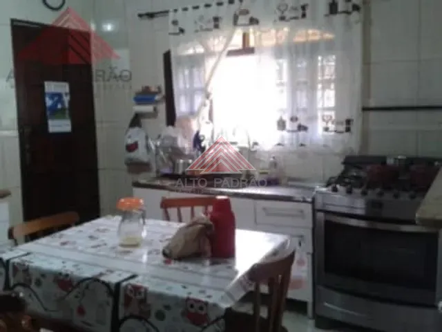 Sobrado 2 quartos e 1 banheiro, à venda, no bairro Jardim Camila em Mauá