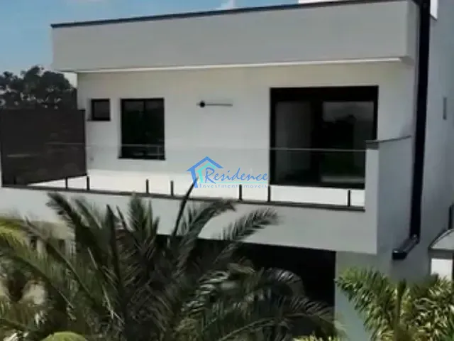 Sobrado com 312m² 4 quartos e 5 banheiros, à venda, no bairro Jardins Di Roma em Indaiatuba