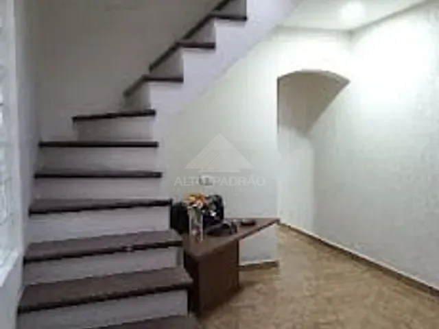 Sobrado com 186m² 3 quartos e 2 banheiros, à venda, no bairro Jardim Nóbrega em Mauá