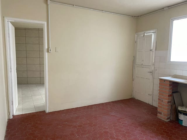 Casa 3 quartos e 2 banheiros, à venda, no bairro Centro em Pelotas