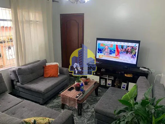 Sobrado com 140m² 4 quartos e 2 banheiros, à venda, no bairro Jardim das Flores em Osasco