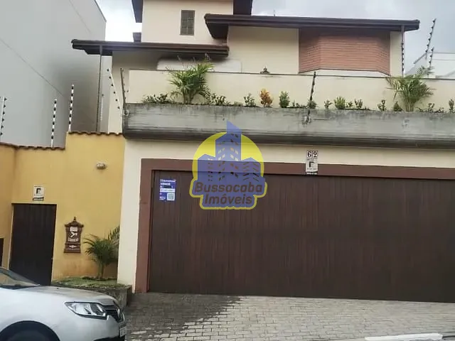 Sobrado com 241m² 3 quartos e 2 banheiros, à venda, no bairro Centro em Osasco