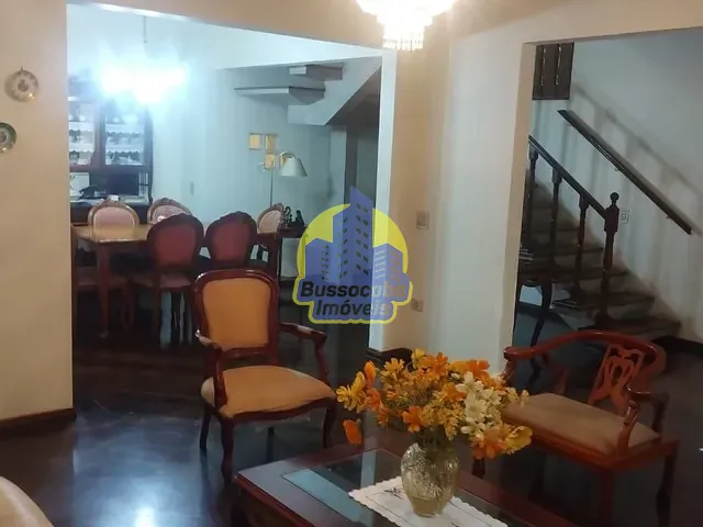 Sobrado com 241m² 3 quartos e 2 banheiros, à venda, no bairro Centro em Osasco