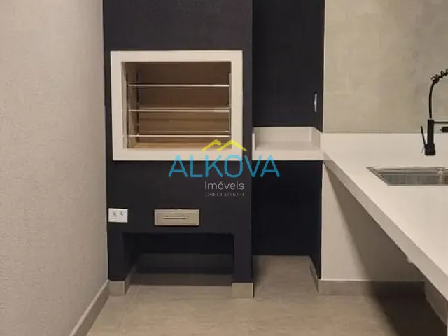 Sobrado com 250m² 4 quartos e 5 banheiros, à venda, no bairro Urbanova em São José dos Campos