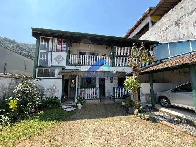 Sobrado com 10m² 1 quarto e 1 banheiro, à venda, no bairro Enseada em Ubatuba